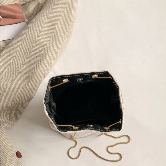 Mini Metal Decor Bucket Bag - Picture 8 of 10